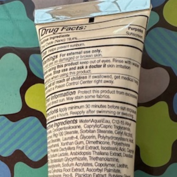 Celesty Antioxidant Series; Rejuvenating Sunscreen SPF 30, New In Box - Picture 2 of 3